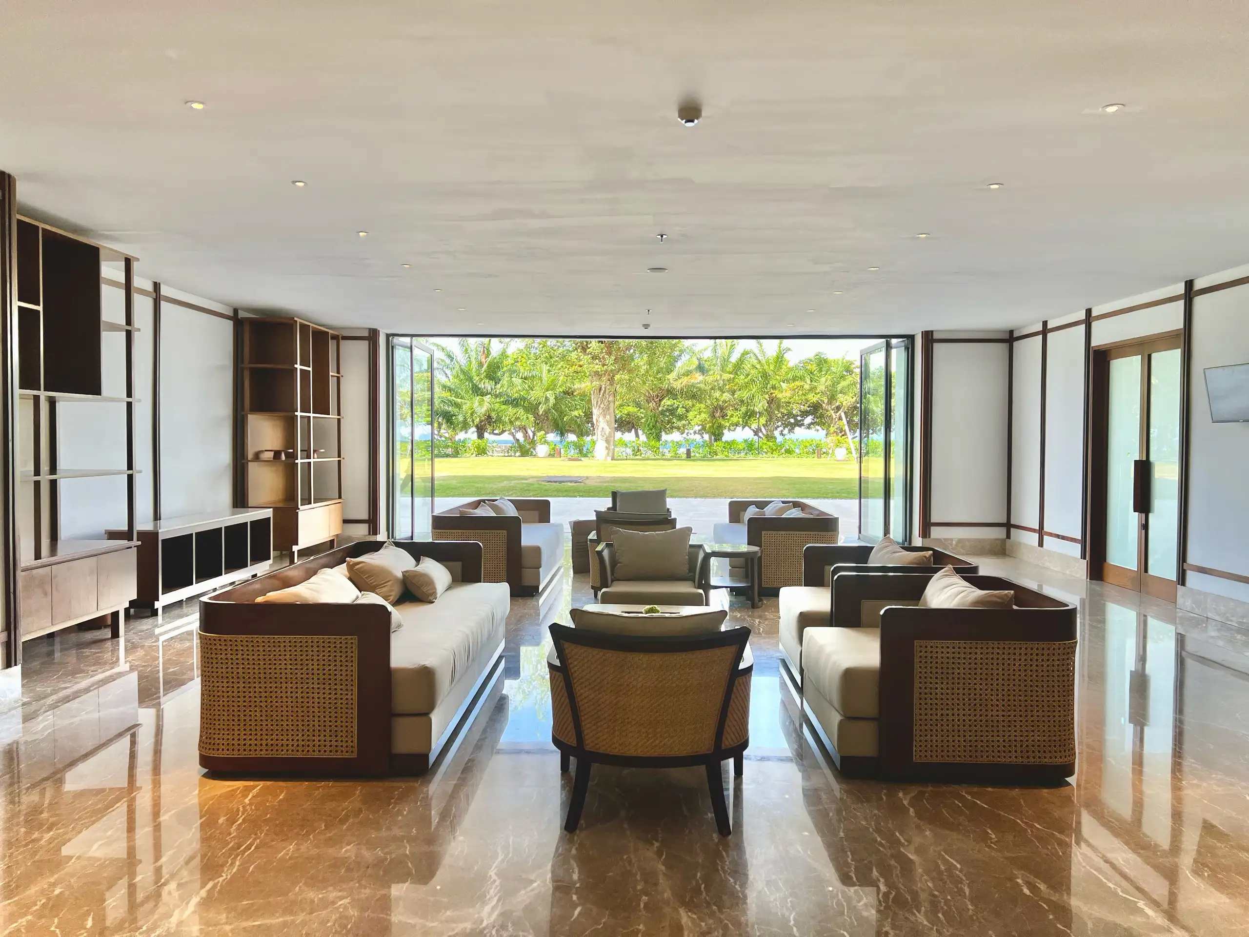 Agoong-room-What included image 1